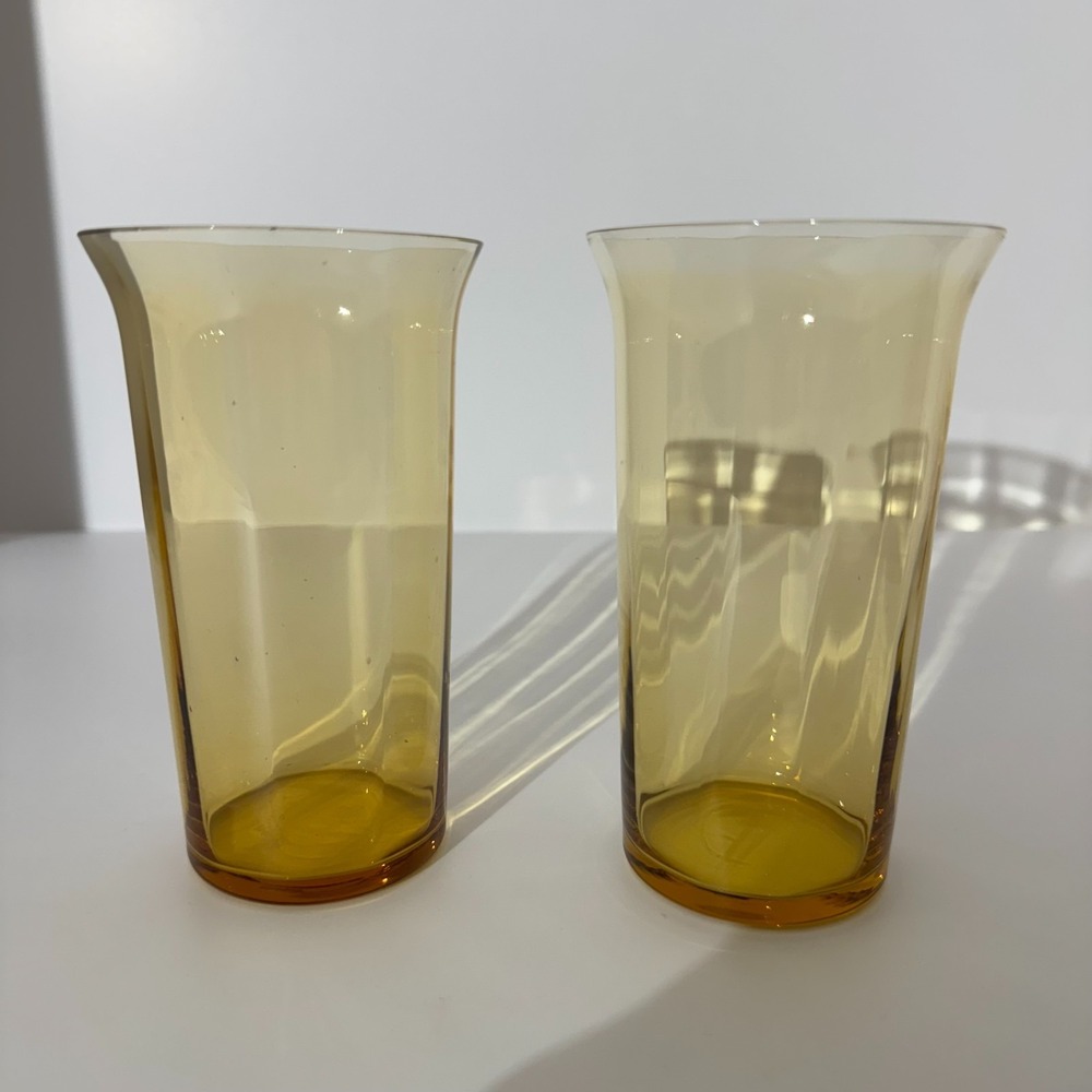 2 Vintage Amber w/Subtle Ribbing‎ 5.25" Tall Drinking Glasses